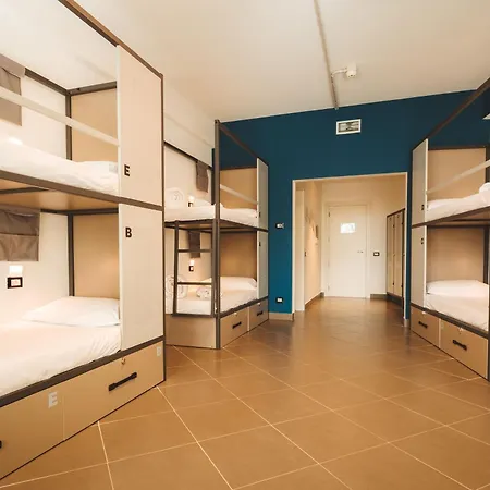 Hostel&rooms Ostello Lecco