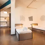 Hostal Hostel&rooms