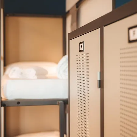 & אכסניה לקו