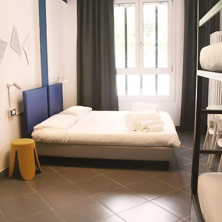 & Albergue *