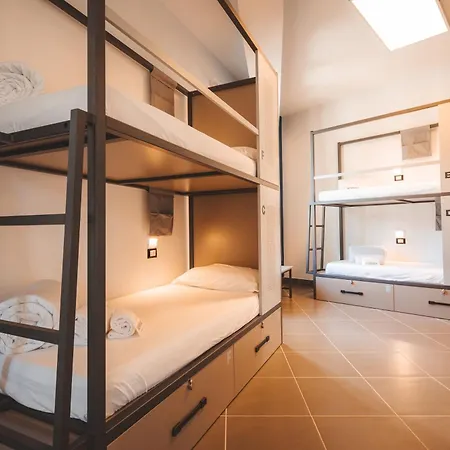& Albergue Lecco